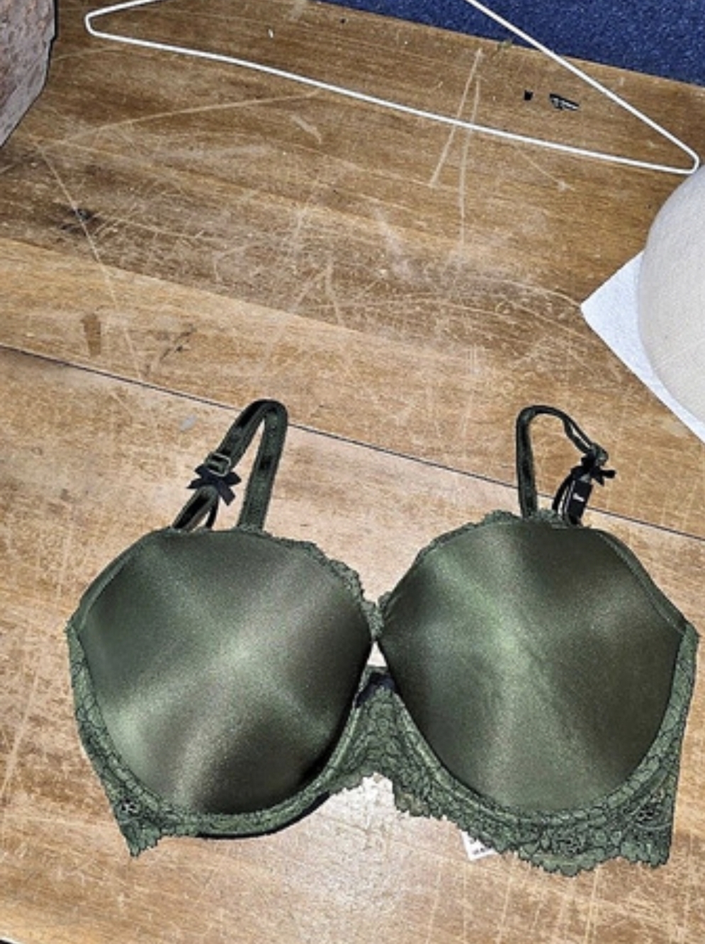 Victoria's Secret Dream Angels Lined Demi Bra 32DDD